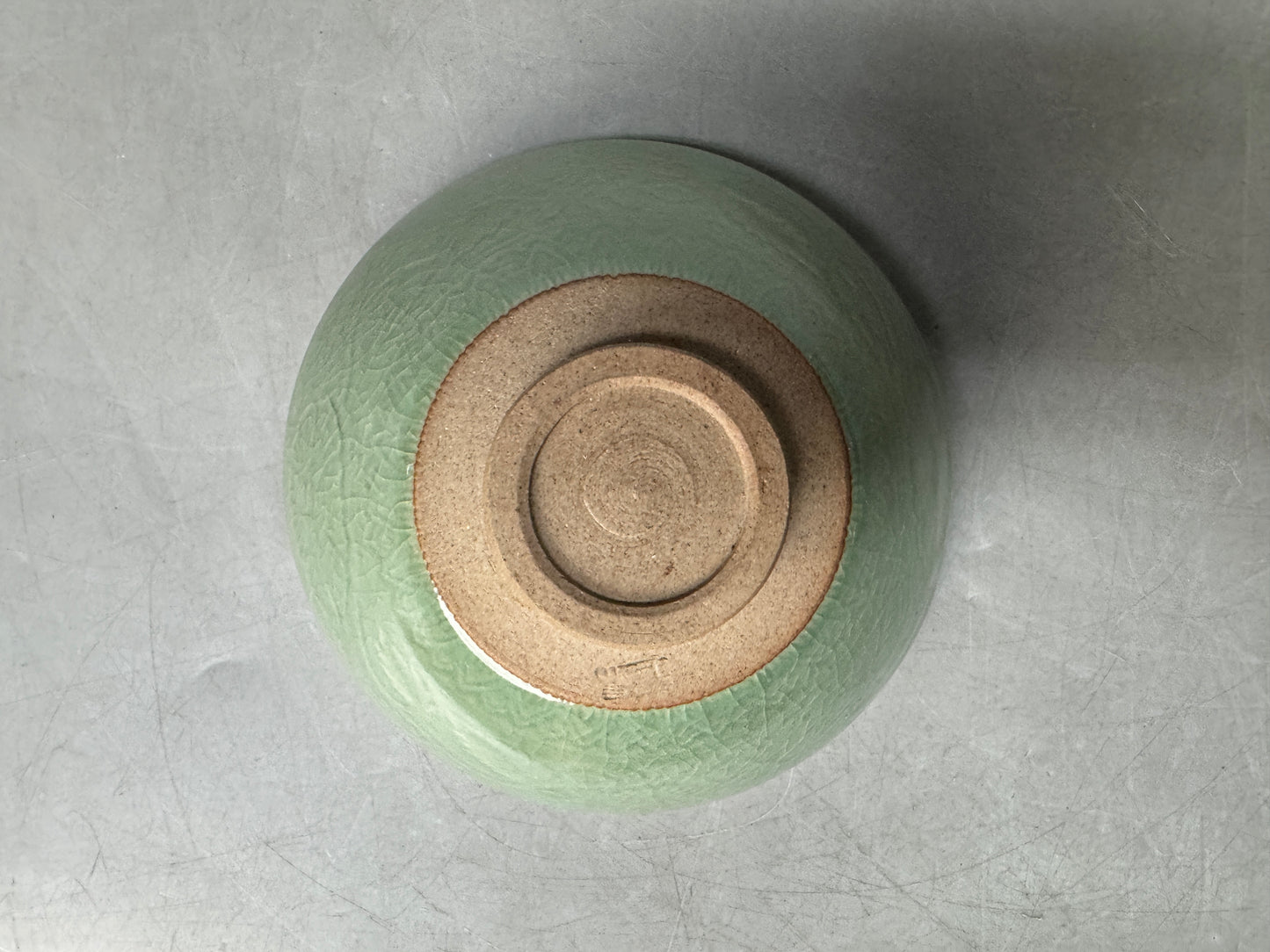 Y9012 CHAWAN Celadon Tenmoku bowl signed semi-relief Japan antique tea ceremony