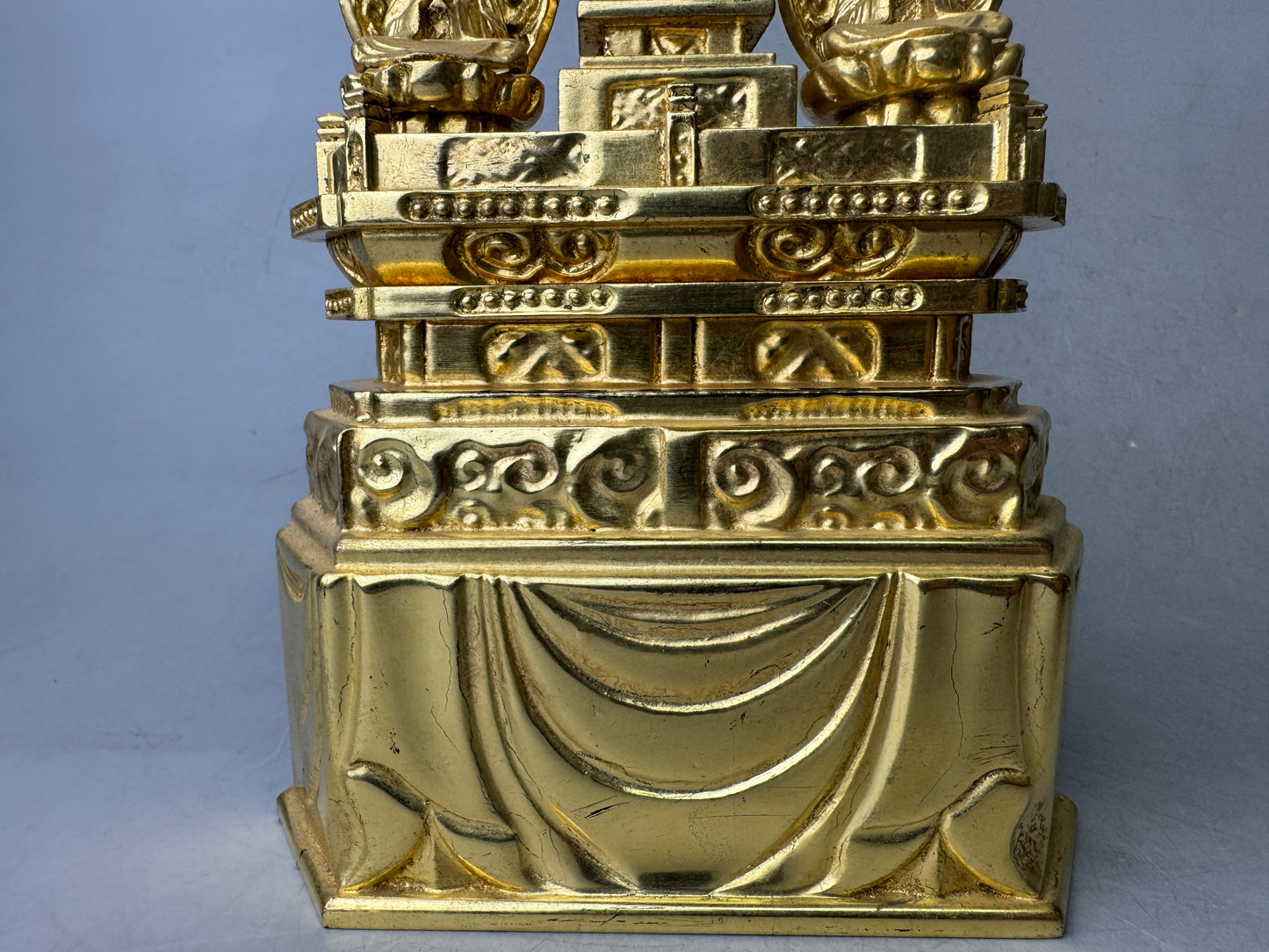 Y9017 OKIMONO Buddhist figurine Nichiren sect gold leaf Japan antique interior