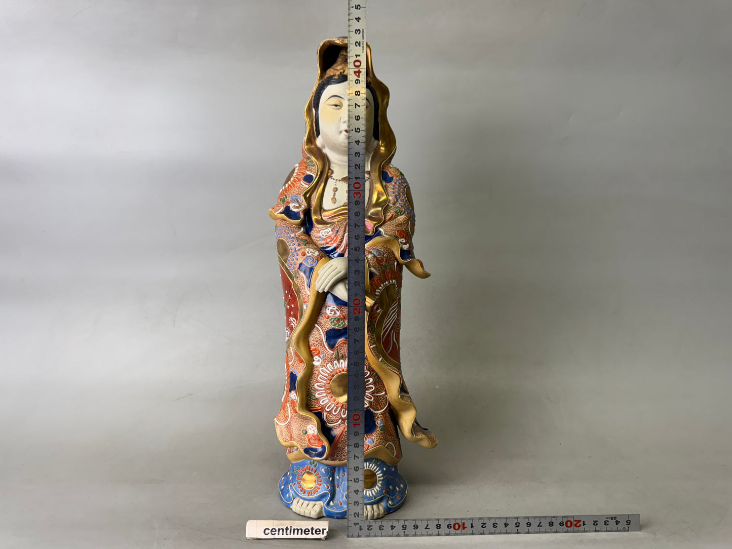 Y9021 STATUE Kutani-ware Kannon Bodhisattva figurine signed Japan antique figure