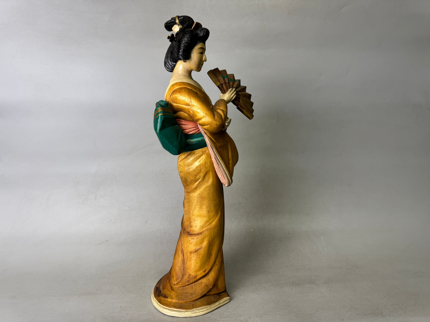 Y9022 STATUE wood carving Kimono beauty figurine signed Japan antique interior