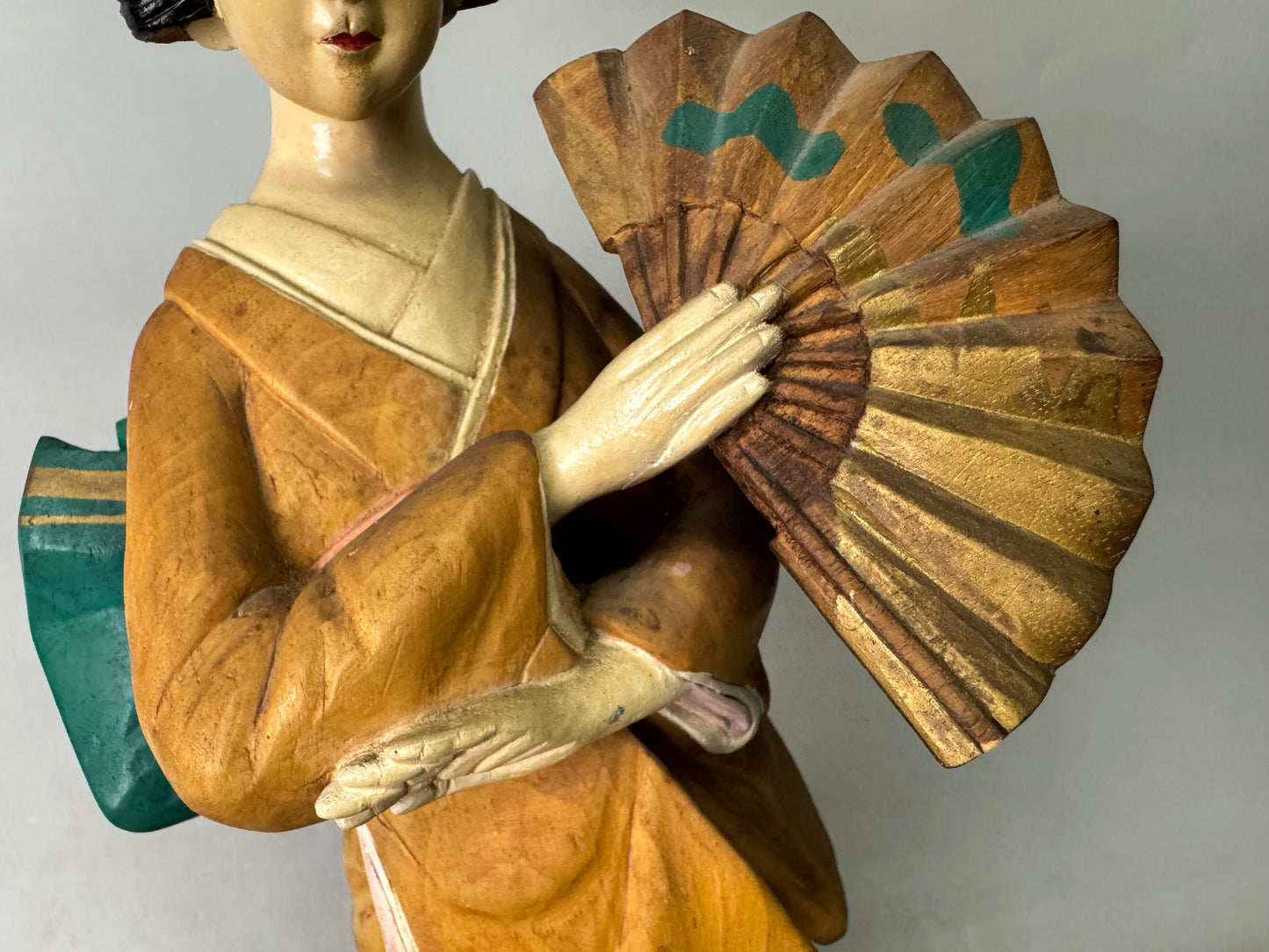Y9022 STATUE wood carving Kimono beauty figurine signed Japan antique interior