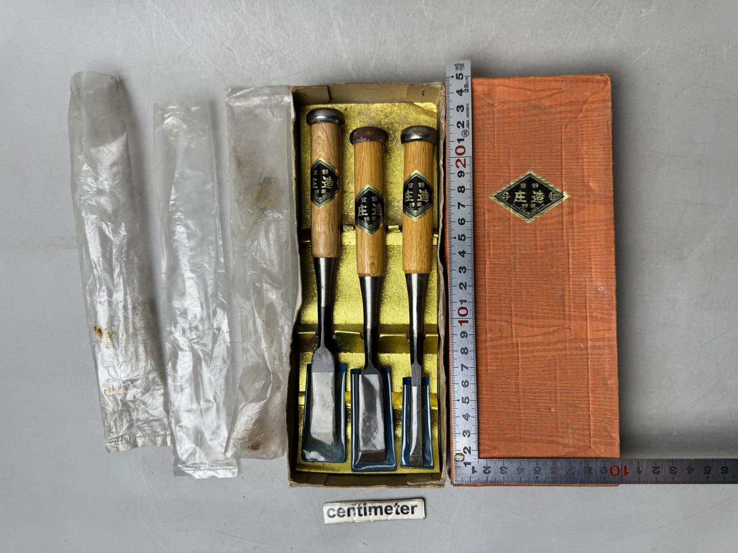Y9024 KANNA 3 hand planes signed box carpenter's tools Japan antique carpentry