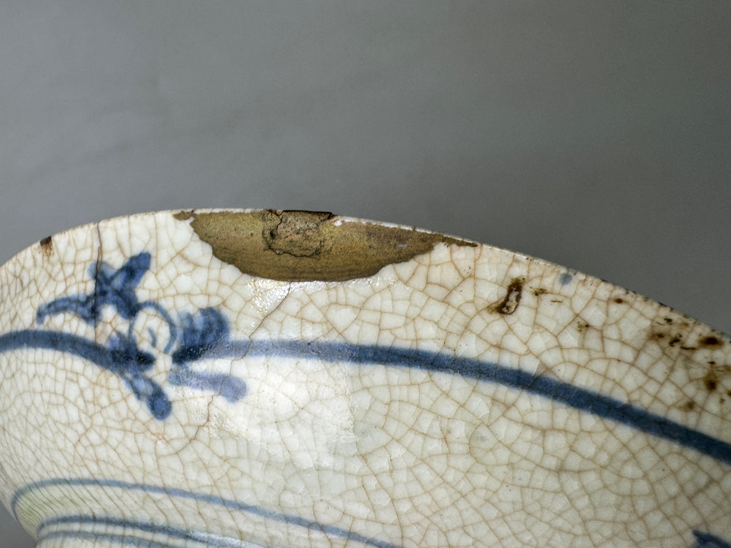 Y9038 DISH Koimari Imari-ware plate fish scratches Japan antique tableware