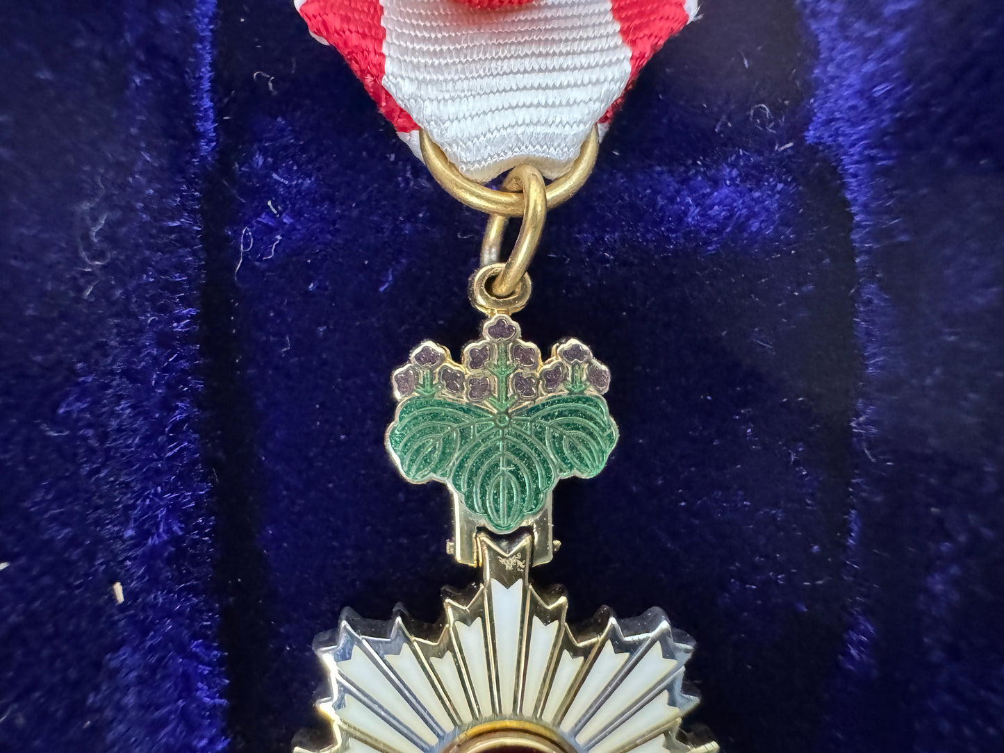 Y9071 KUNSHO small 5th Class Order of the Rising Sun box Japanese military medal