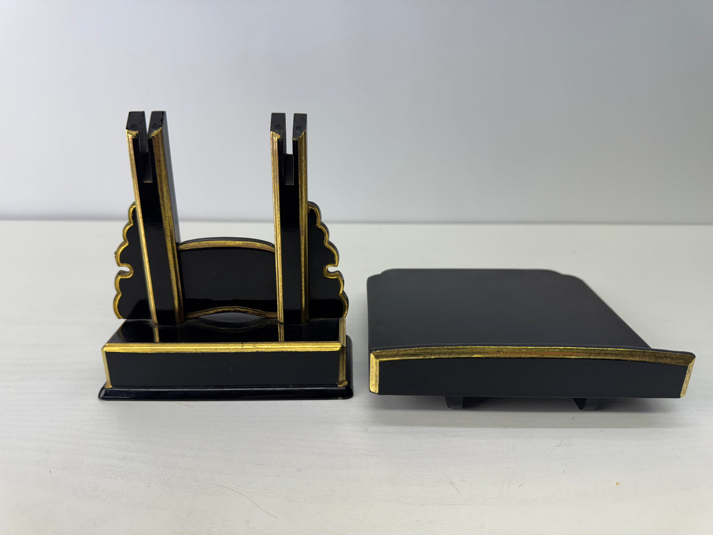 Y9087 Buddhist Altar Kakocho stand black lacquer gold rim Japan antique Buddhism