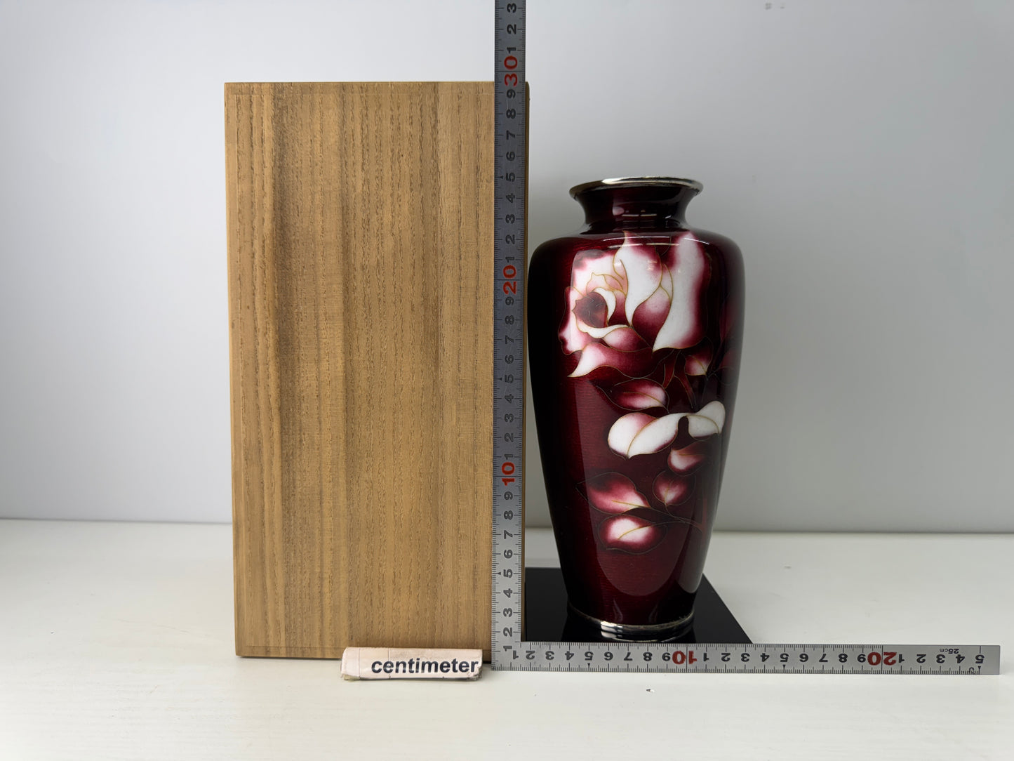 Y9099 FLOWER VASE Cloisonne Rose signed box Japan ikebana floral arrangement