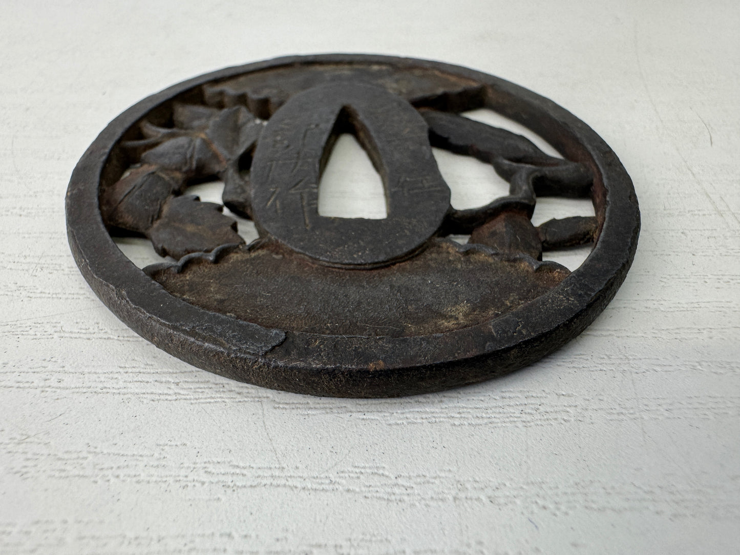 Y9105 TSUBA Iron sword guard signed Japan samurai katana antique koshirae edo