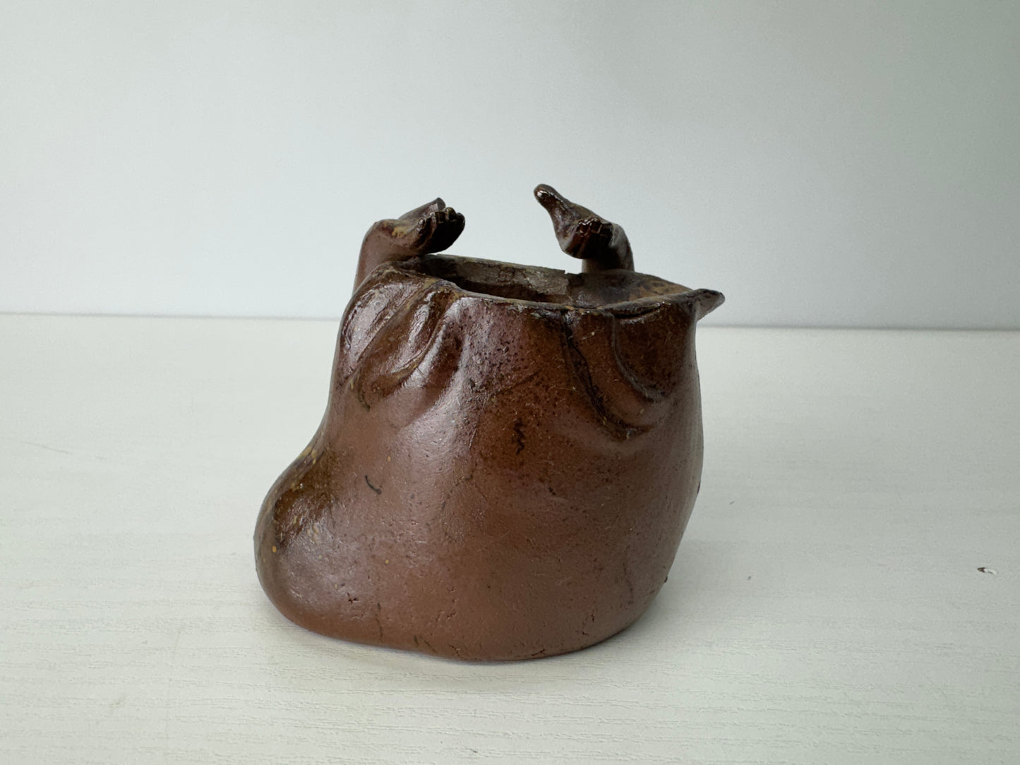 Y9107 ASHTRAY Bizen-ware Daikoku figure Japan antique collectible cigarette