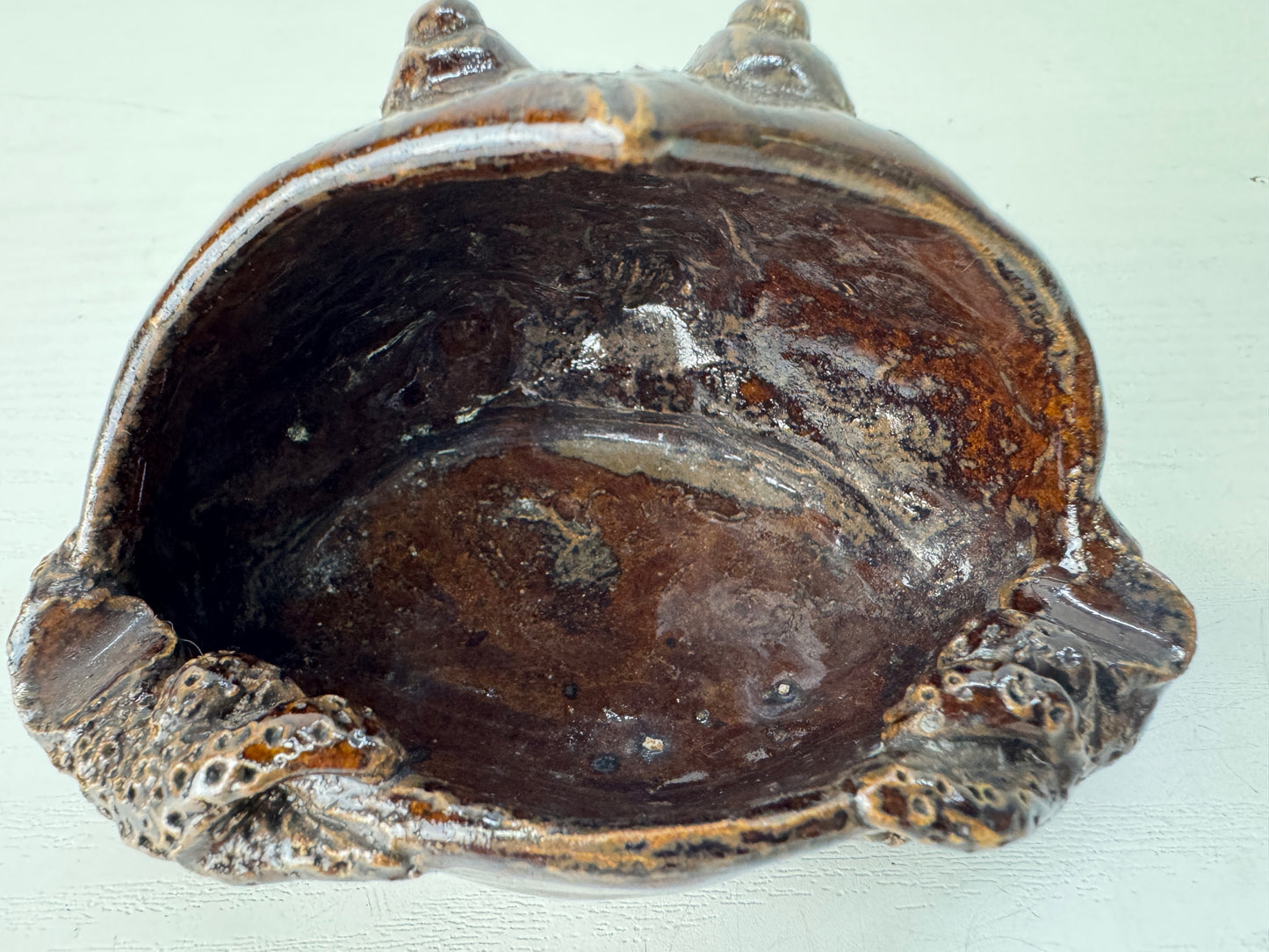 Y9108 ASHTRAY Seto-ware frog figure signed Japan antique collectible cigarette