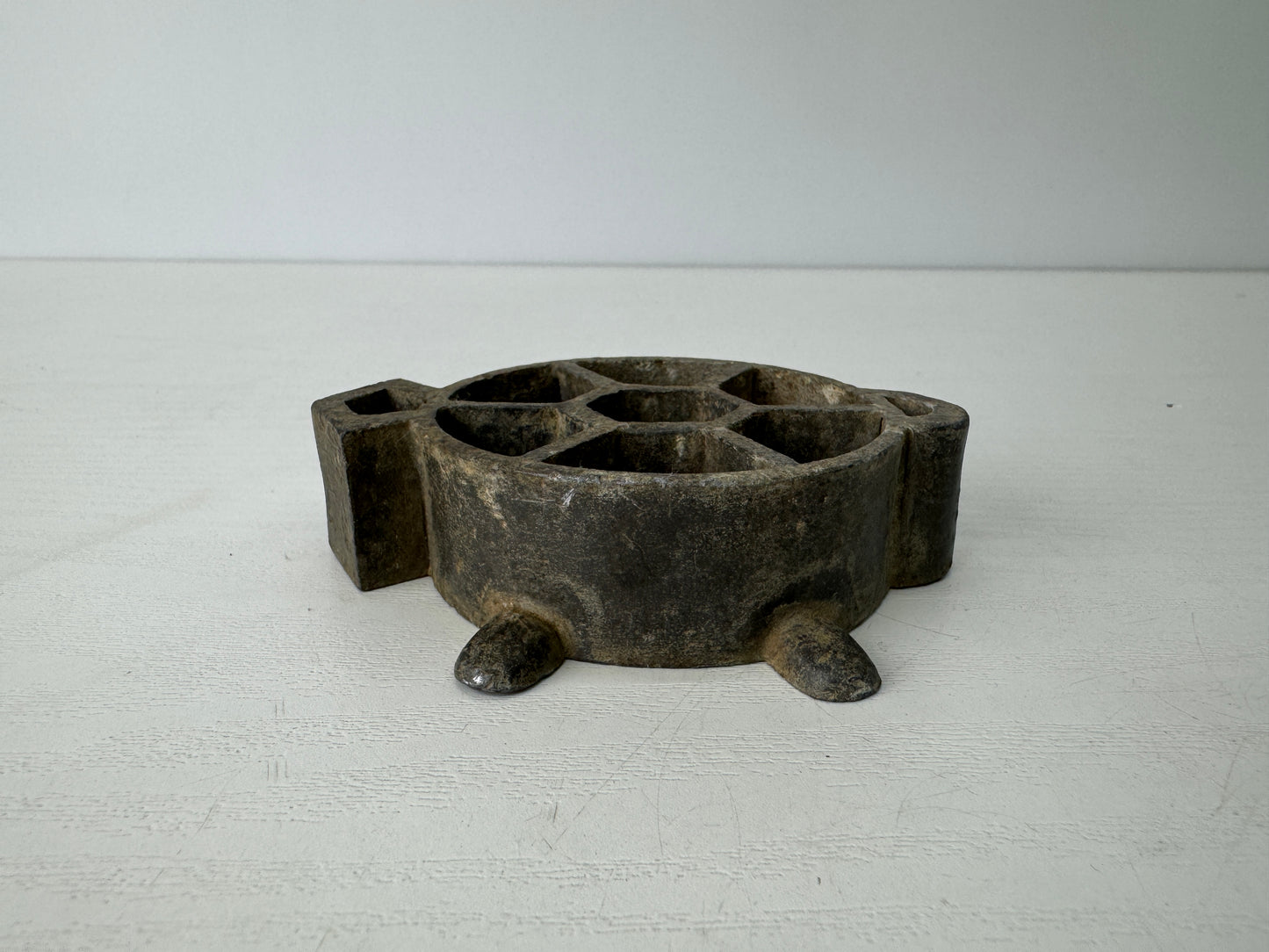 Y9110 KENZAN metal turtle floral frog flower Japan antique ikebana kabin vase