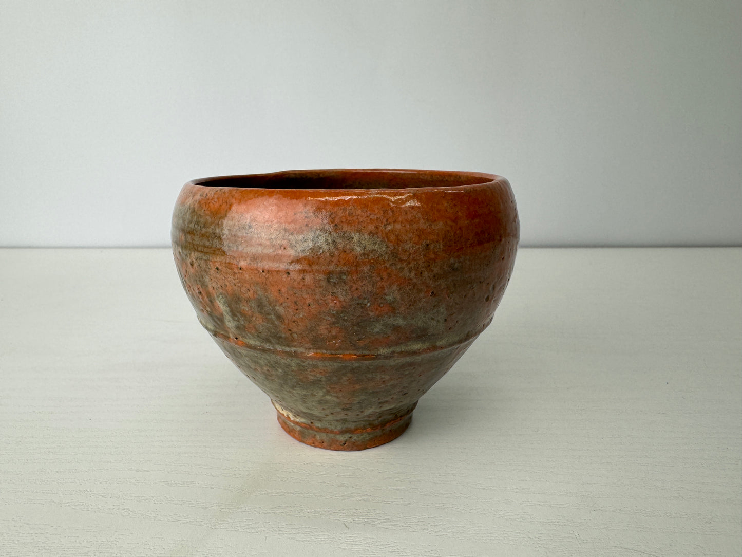 Y9128 CHAWAN Raku-ware Red deformed bowl signed Japan antique tea ceremony cup