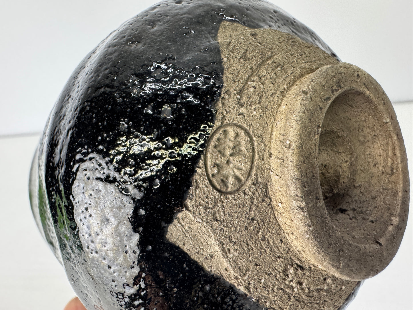 Y9133 CHAWAN Raku-ware Black tubular bowl signed Japan antique tea ceremony