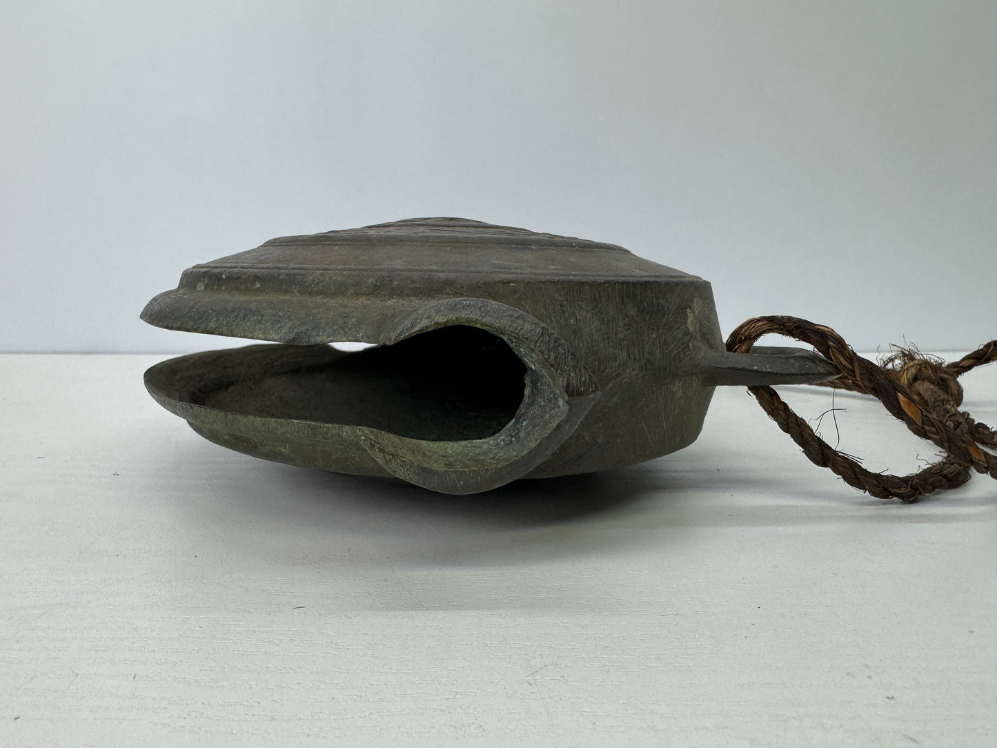 Y9144 Buddhist Altar Equipment Waniguchi small bell Japan antique Buddhism
