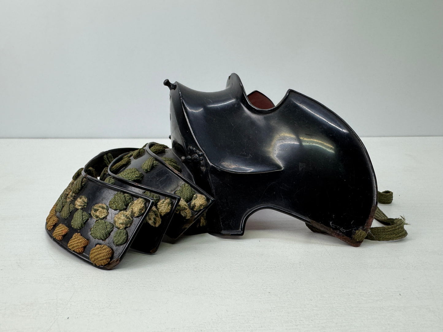 Y9167 MENPO Iron lacquer samurai face guard visor armor Japan antique bugu yoroi