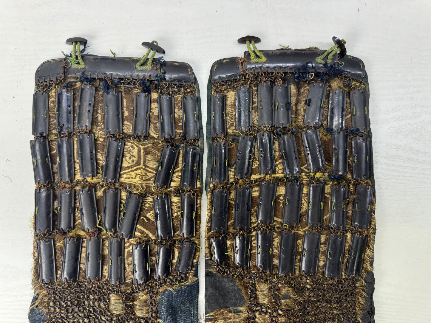 Y9168 YOROI Iron Kote gauntlets arm guard samurai busho arms Japan antique armor
