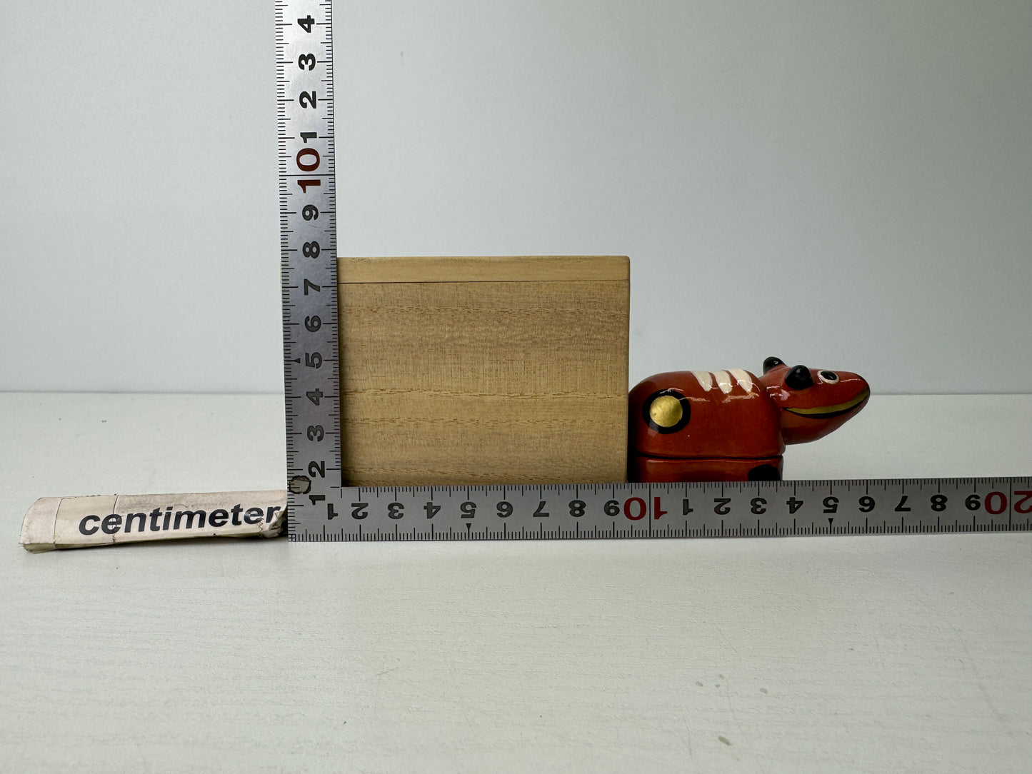 Y9177 BOX Raku-ware Akabeko signed Japan antique fragrance aromatherapy incense