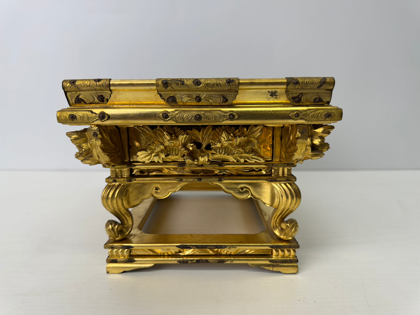 Y9187 Buddhist Altar Equipment Wakasa lacquer top sutra desk Japan antique