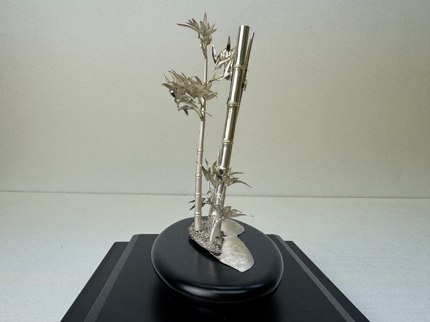 Y9198 OKIMONO Pure Silver Bamboo figure glass case Japan antique interior decor