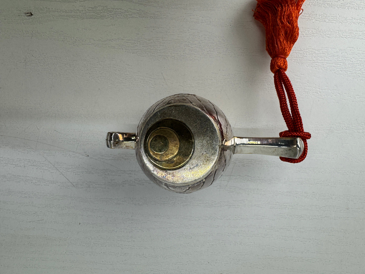 Y9200 OKIMONO Silver Lucky mallet figurine glass case Japan antique interior