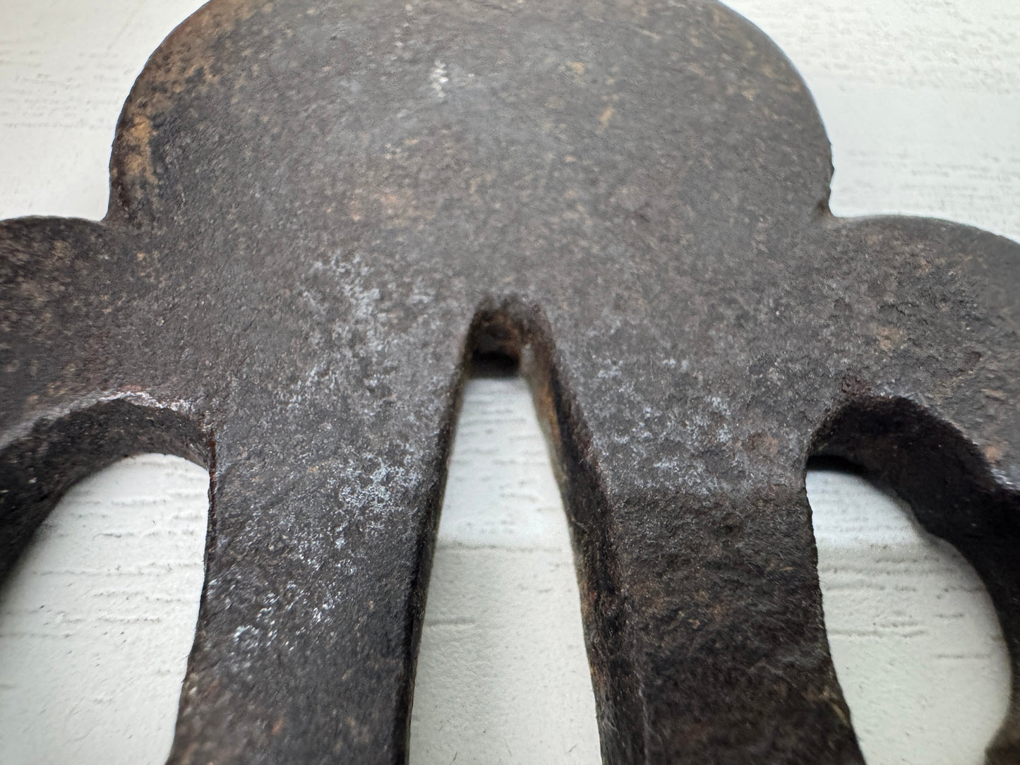 Y9221 TSUBA Iron sword guard Mokko-shaped Japan samurai katana antique koshirae