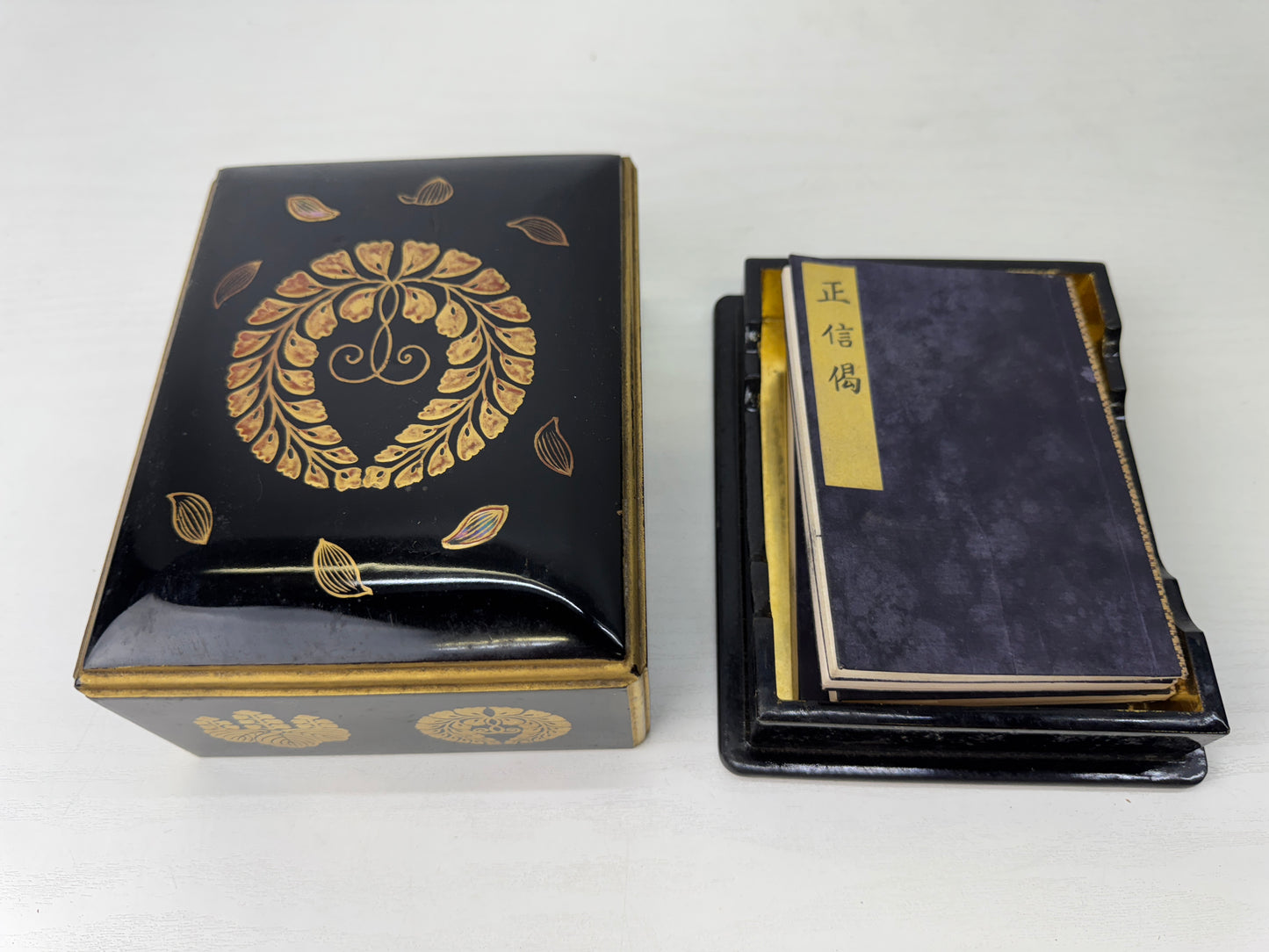 Y9245 BOX Makie case Sutra books 4 volumes Japan antique Buddhism Buddhist