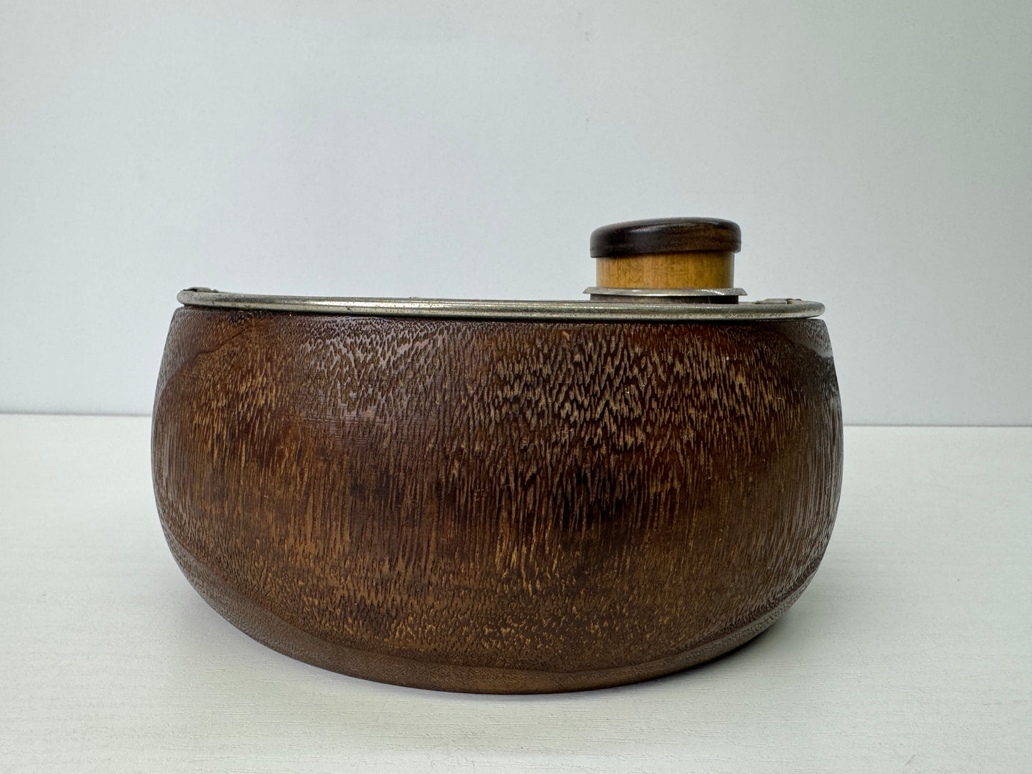 Y9259 TRAY Hollowed out Paulownia Tobacco obon ozen Makie handle Japan antique