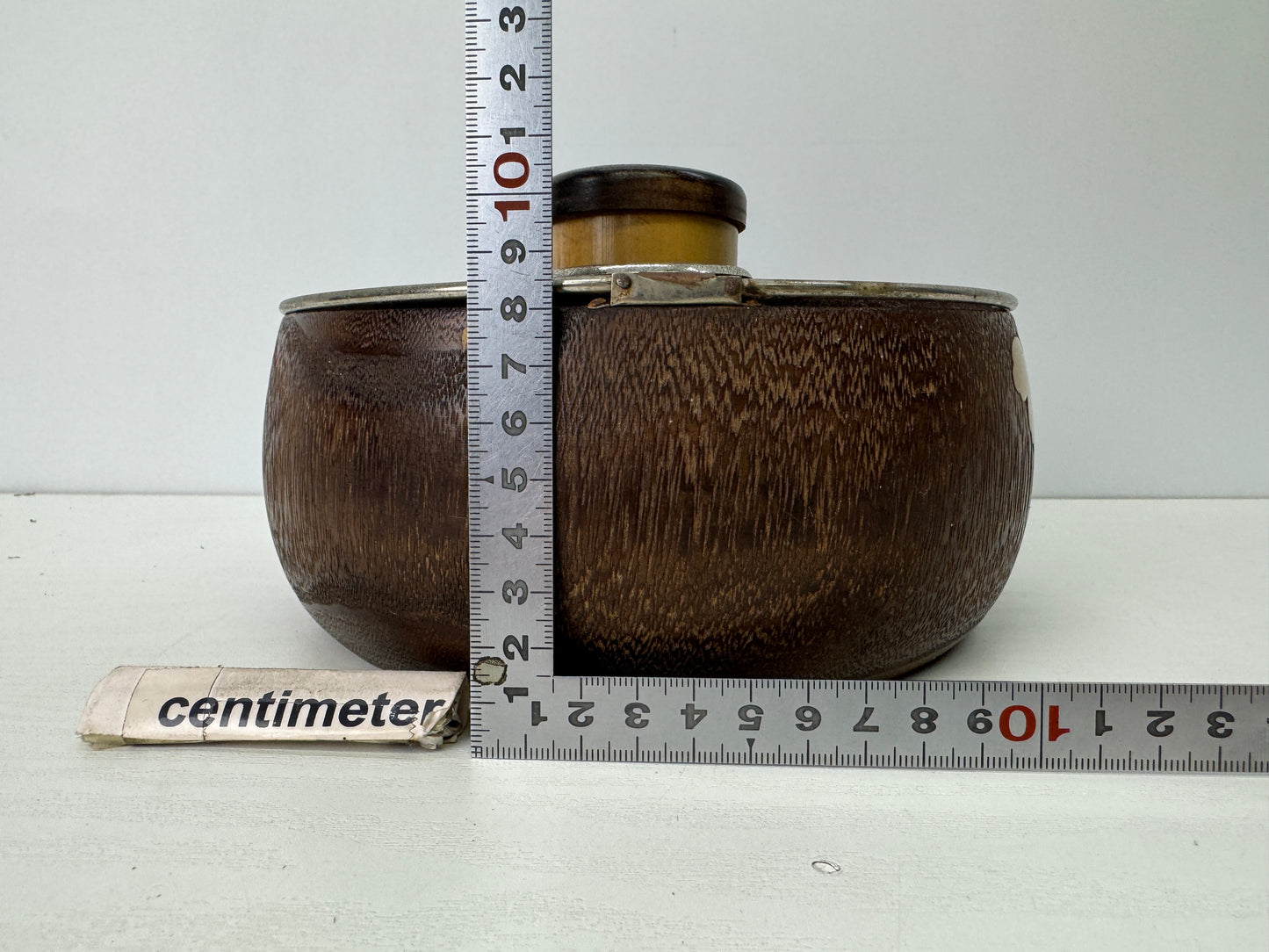 Y9259 TRAY Hollowed out Paulownia Tobacco obon ozen Makie handle Japan antique