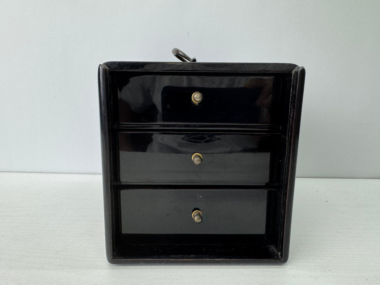 Y9271 TANSU Koi fish carp Makie small chest of drawers Japan antique interior