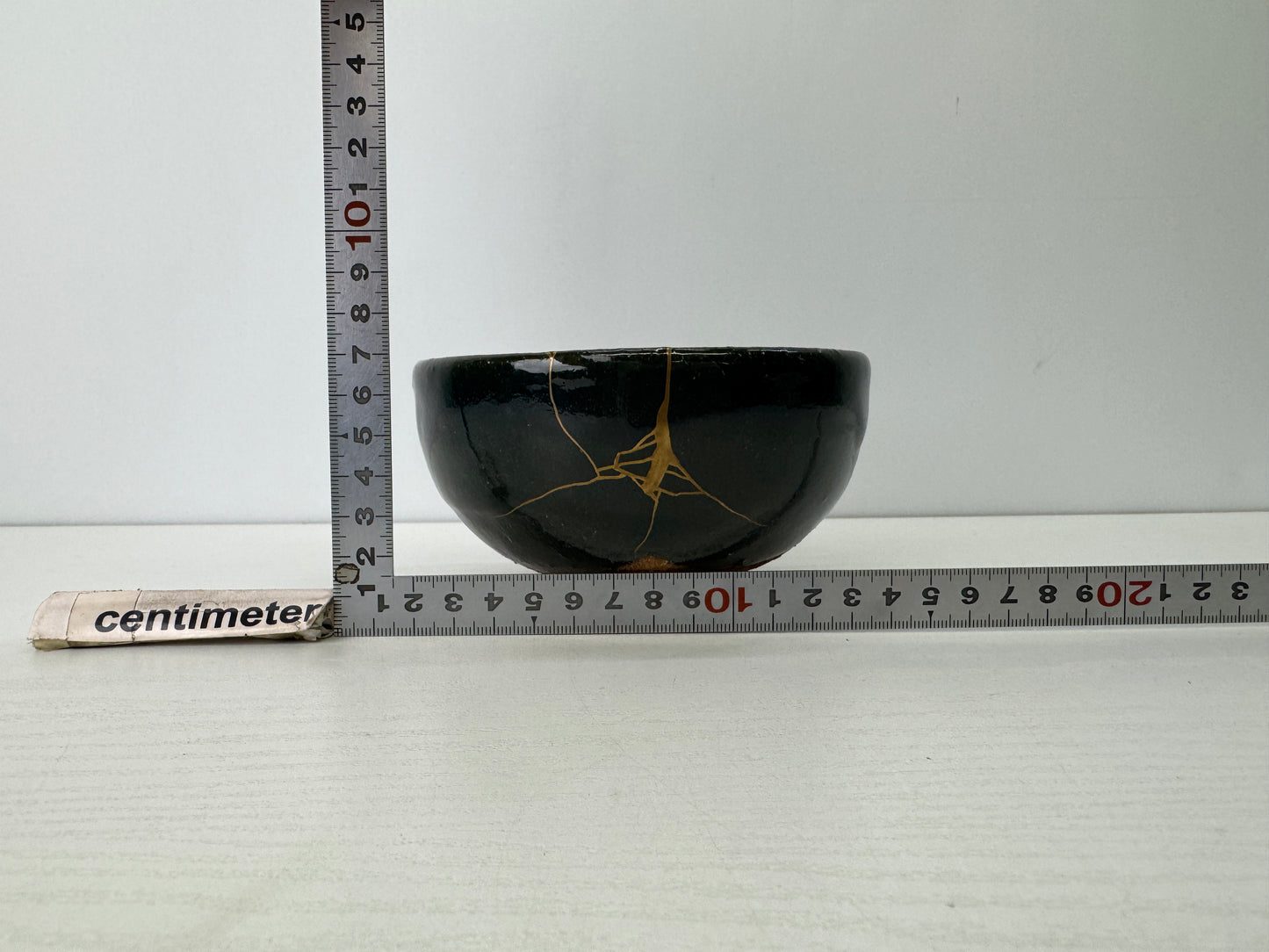Y9280 CHAWAN Agano-ware bowl kintsugi signed Japan antique tea ceremony pottery