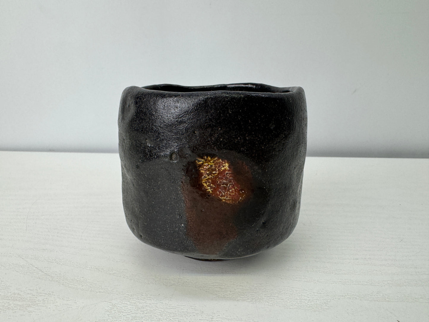Y9281 CHAWAN Raku-ware Black tubular bowl signed Japan antique tea ceremony cup