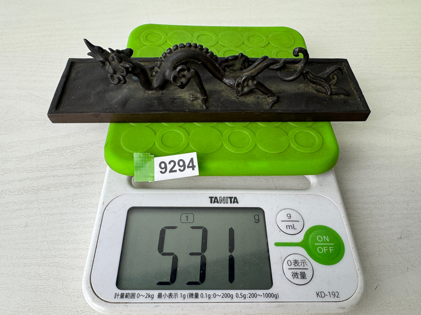 Y9294 OKIMONO Copper paperweight Dragon signed stationery Japan antique figure