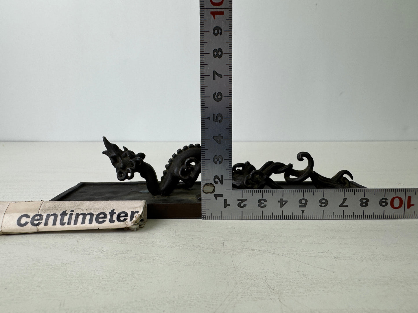 Y9294 OKIMONO Copper paperweight Dragon signed stationery Japan antique figure