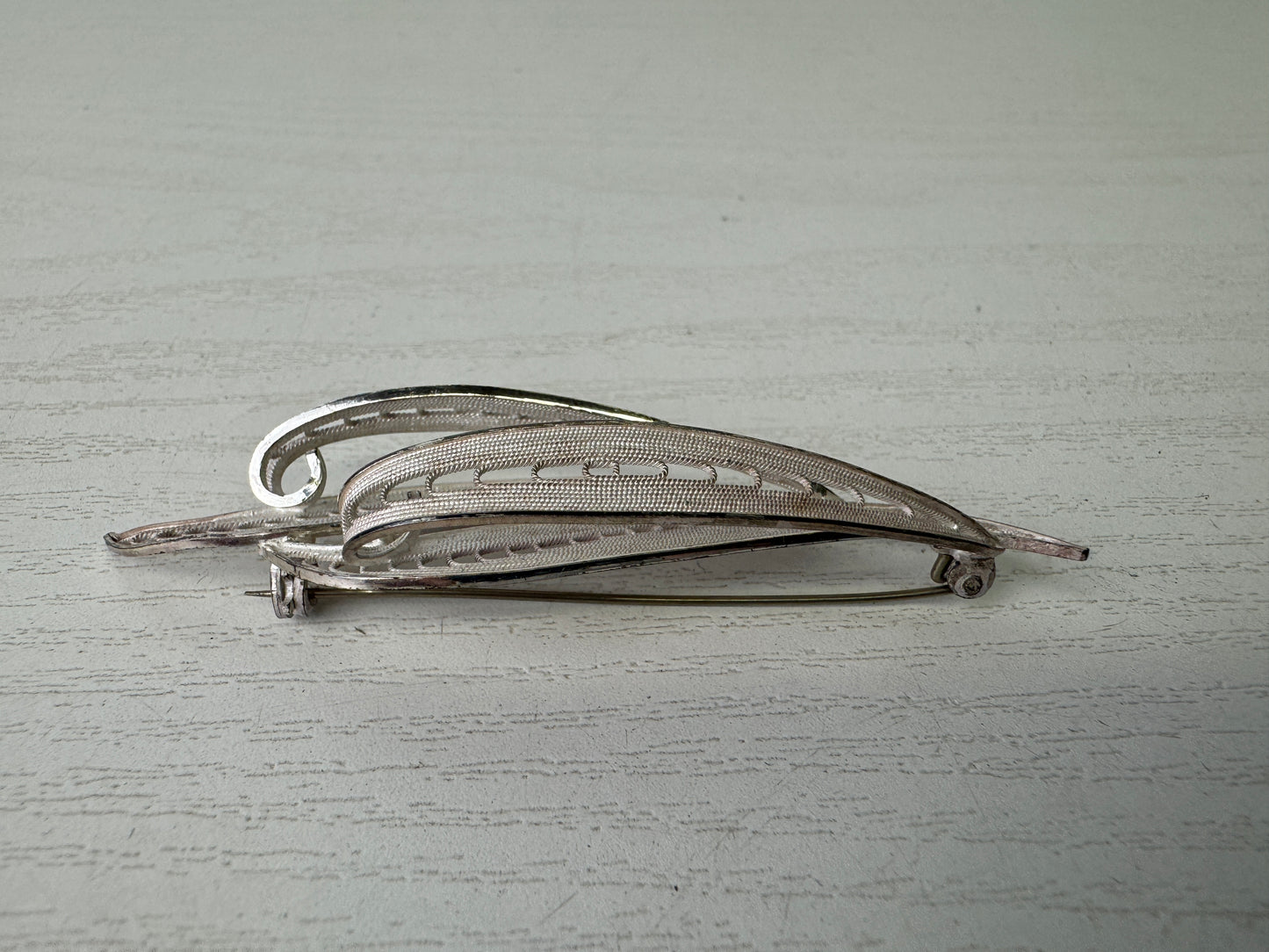 Y9296 BROOCH Pure silver accessory signed box Japan antique jewelry fashion