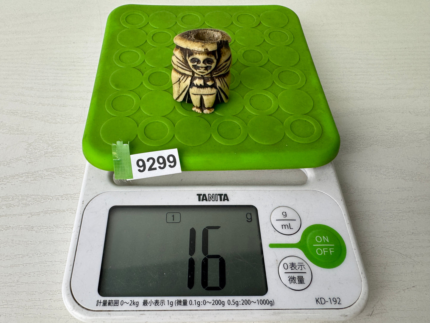 Y9299 NETSUKE person Hermit wizard figure Japan antique kimono accessory fashion