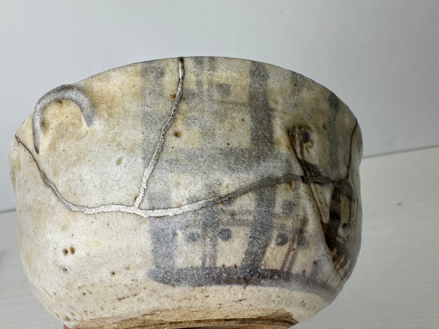 Y9310 CHAWAN Shino-ware lid bowl kintsugi signed Japan antique tableware pottery