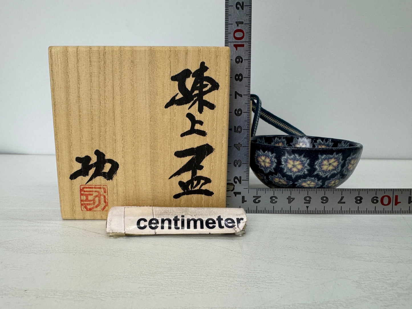 Y9341 CHAWAN Mino-ware sake cup Neriage signed box Japan antique tableware