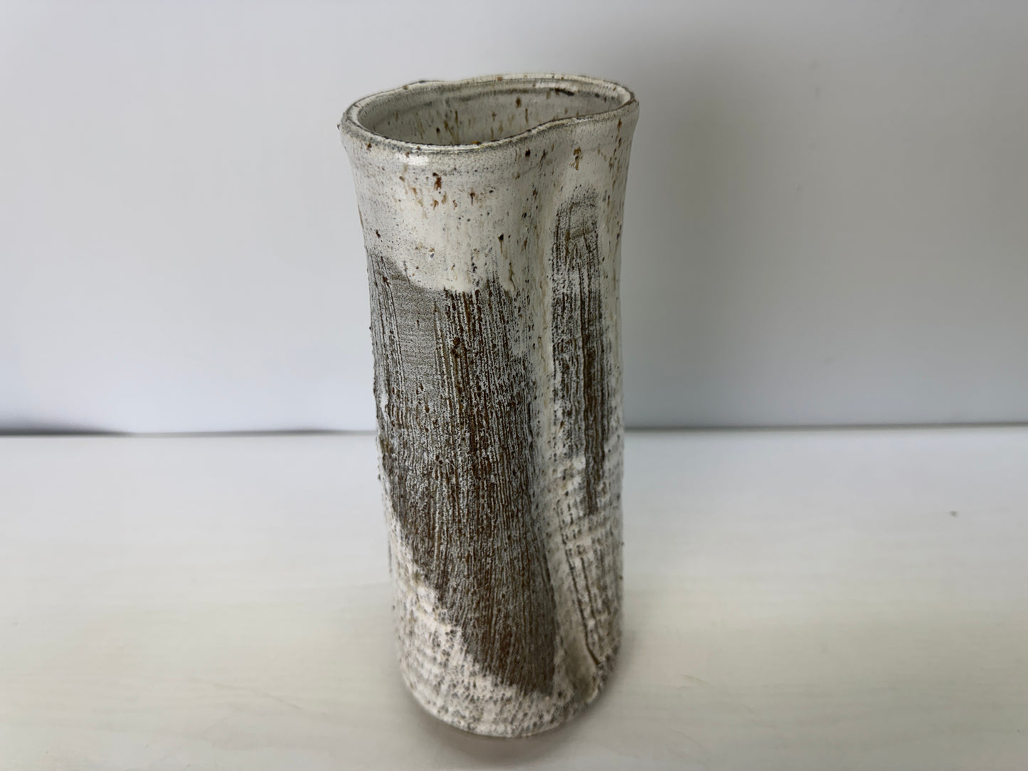 Y9346 FLOWER VASE Mino-ware signed modern art Japan ikebana floral arrangement