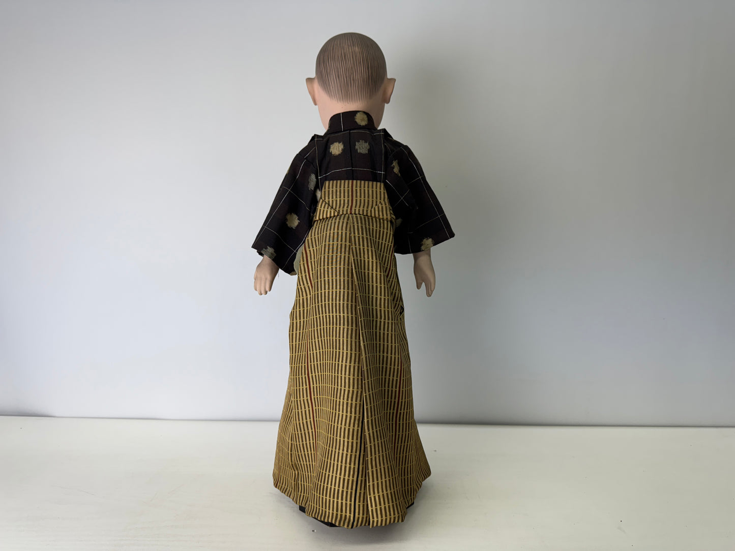 Y9352 NINGYO Japanese Ichimatsu doll boy kimono hakama Japan antique figure
