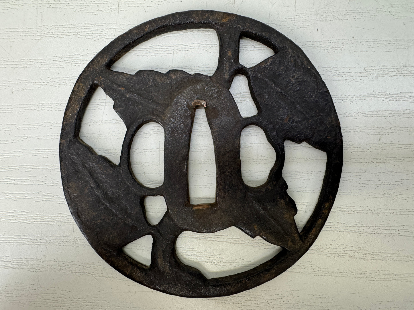 Y9356 TSUBA Iron sword guard Leaf Japan samurai katana antique koshirae edo
