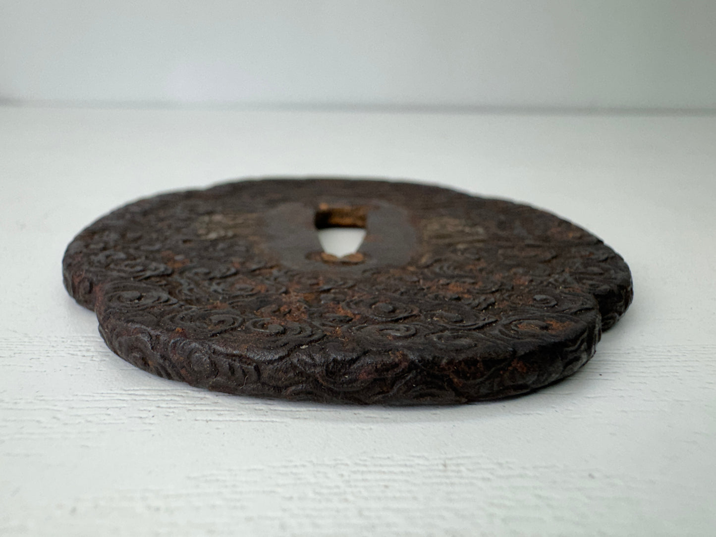 Y9358 TSUBA Iron sword guard wave cloud Japan samurai katana antique koshirae