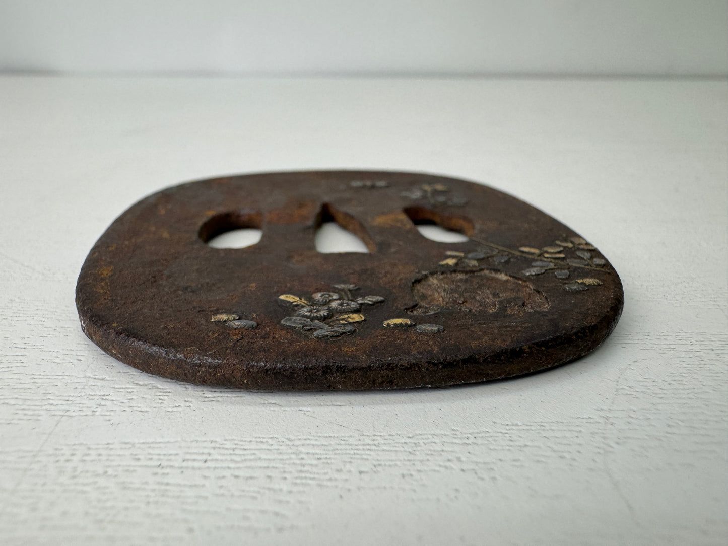 Y9361 TSUBA Iron sword guard gold siler inlay Japan samurai katana antique edo