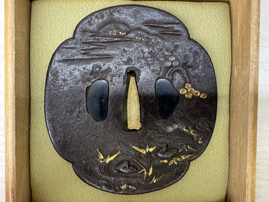 Y9362 TSUBA Iron large sword guard samurai box Japan samurai katana antique