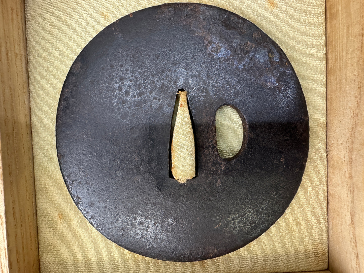 Y9363 TSUBA Iron sword guard round box Japan samurai katana antique koshirae edo