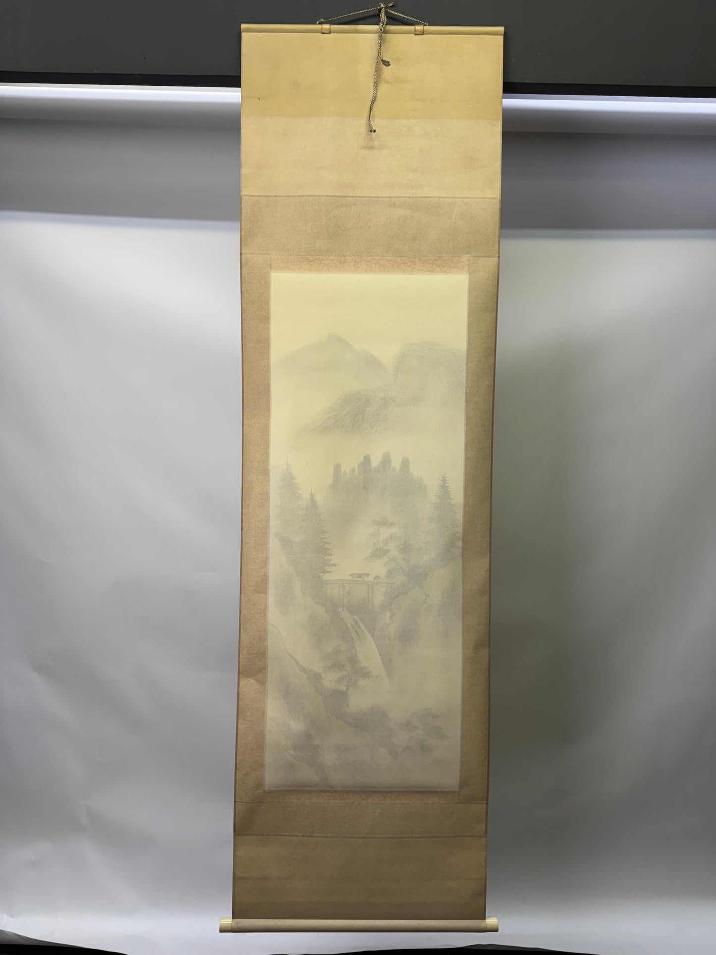 Y9375 KAKEJIKU Landscape signed box colored Japan antique hanging scroll art