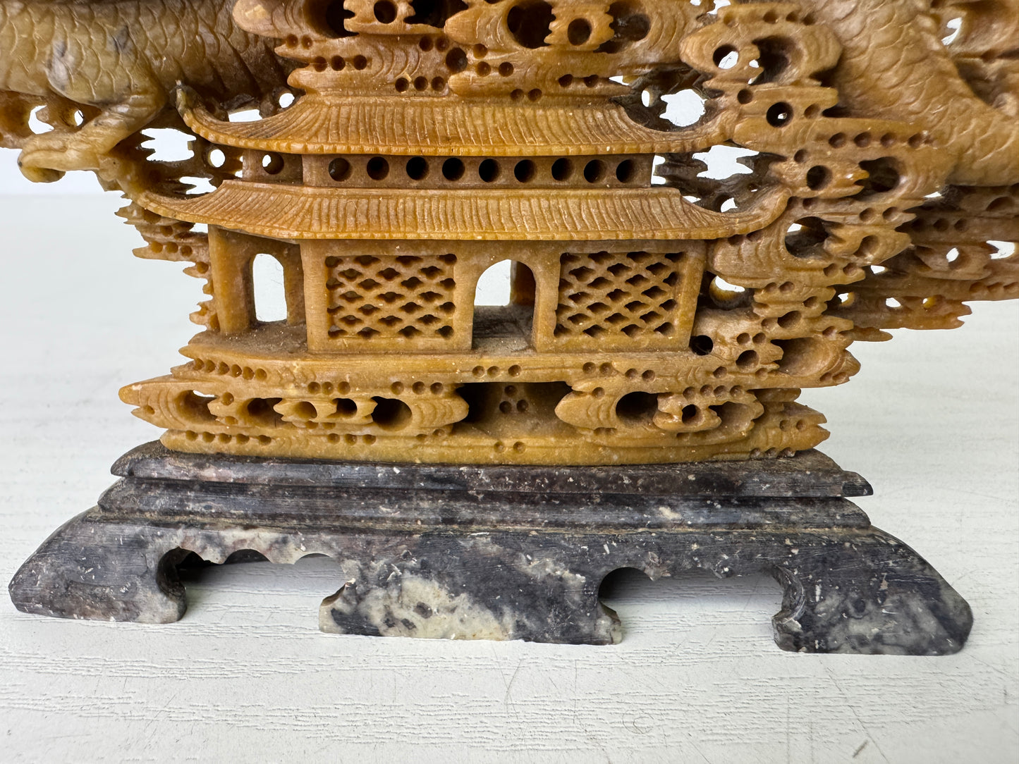 Y9389 OKIMONO Jade sculpture Dragon Tower ornament Chinese art antique interior