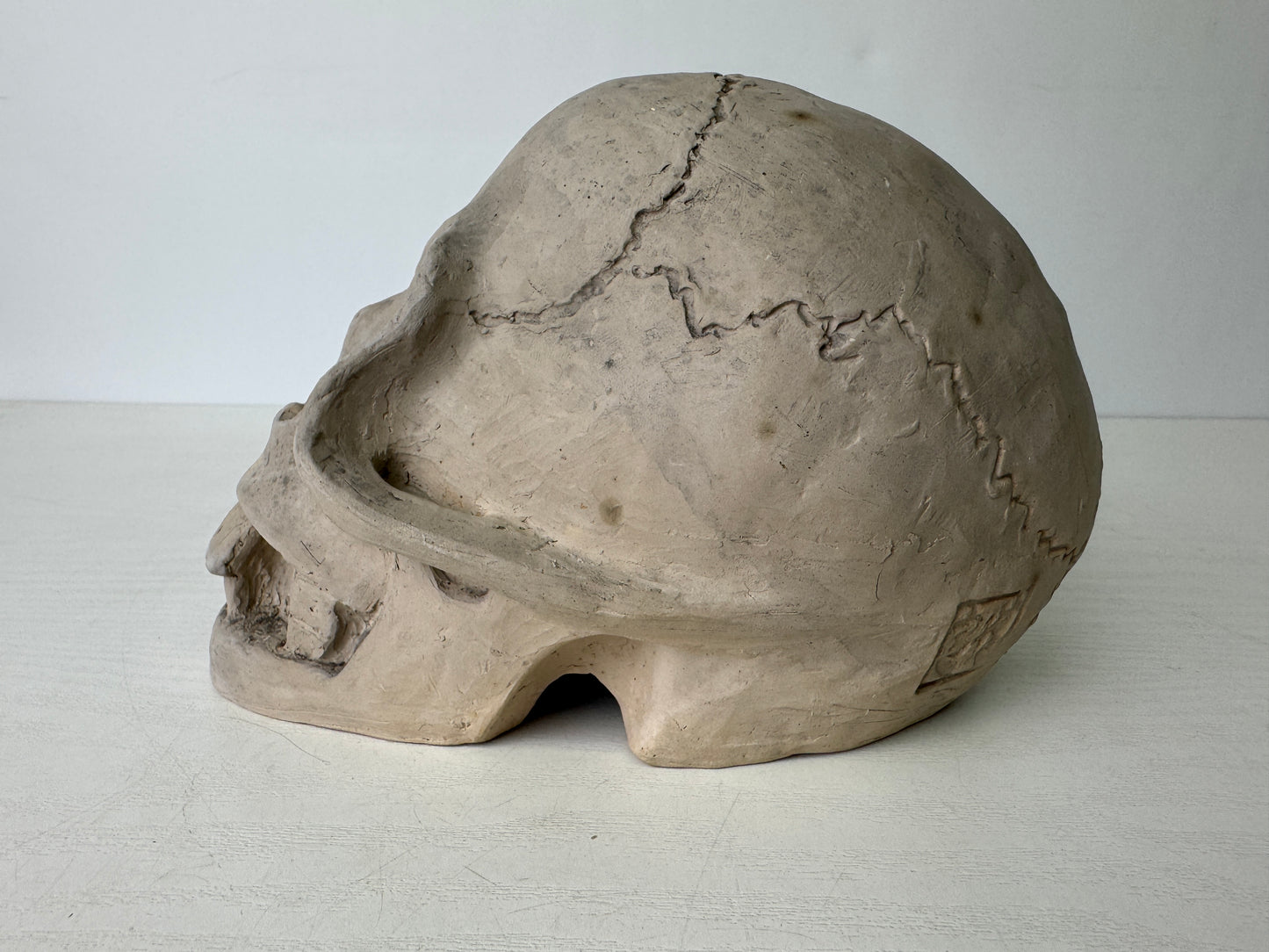 Y9390 OKIMONO ceramic Skeleton skull figurine signed Japan antique interior art