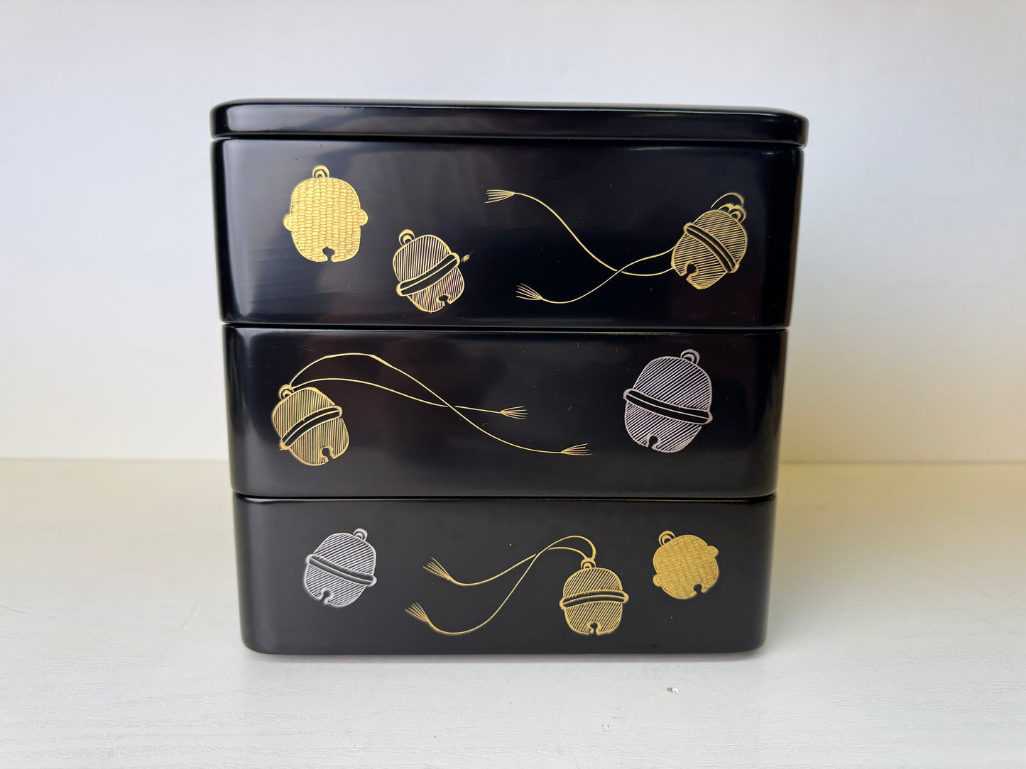 Y9408 BOX 3-tiered case Bell Makie design signed Japan antique container storage