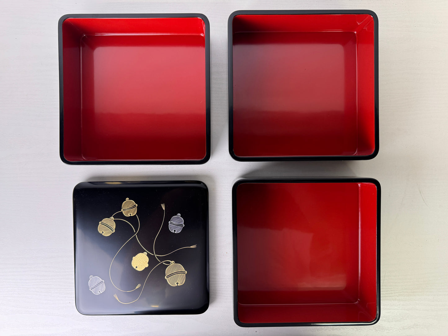 Y9408 BOX 3-tiered case Bell Makie design signed Japan antique container storage