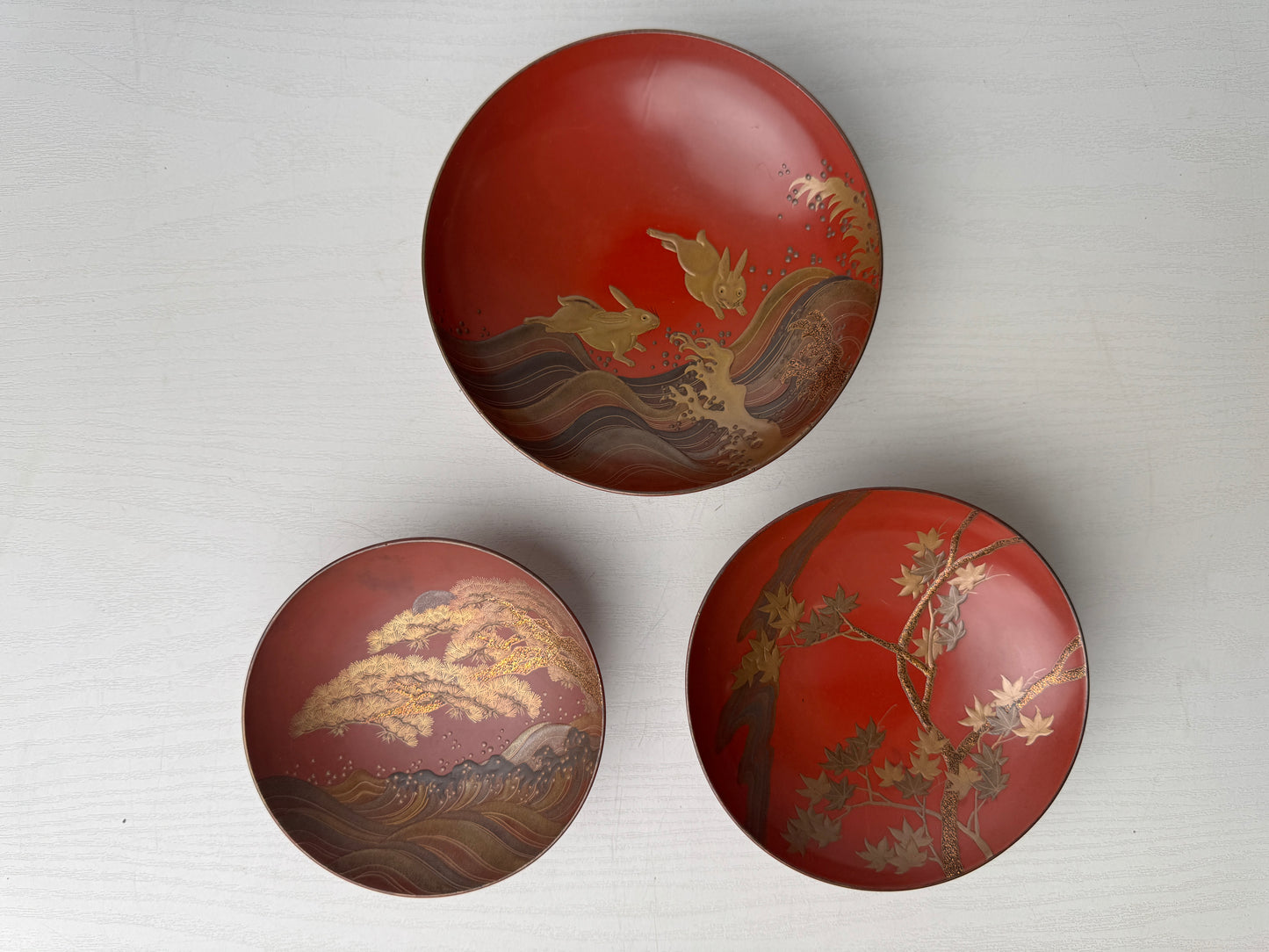 Y9412 CHAWAN 3 Sake cups Makie wave rabbit Japan antique tableware kitchen
