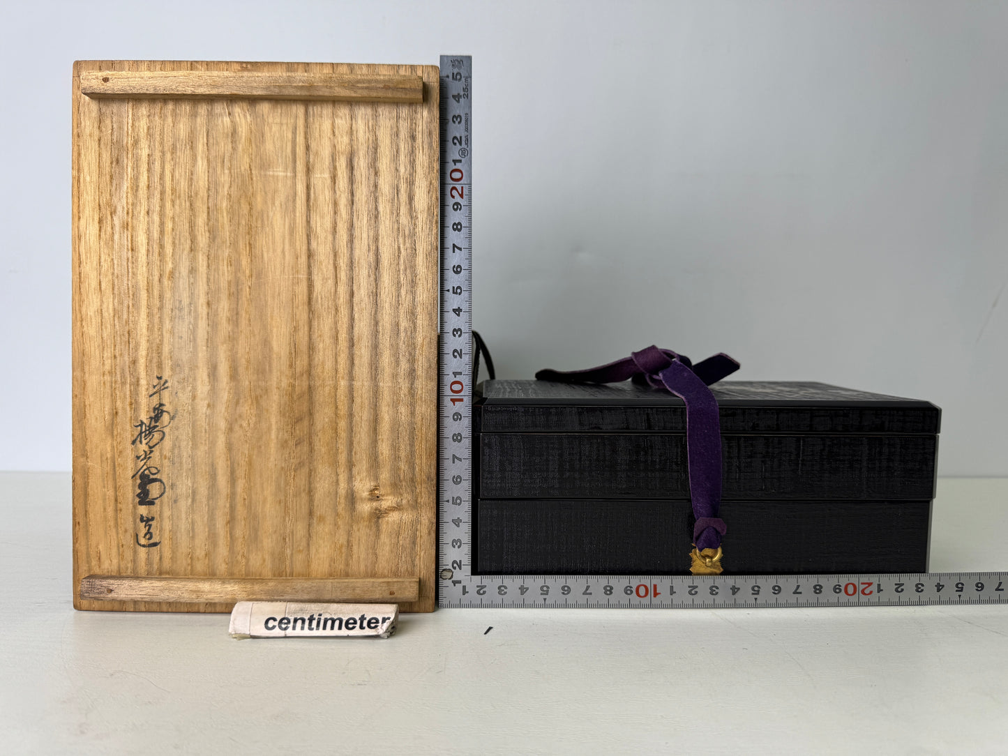 Y9418 BOX Suzuri inkstone case Makie signed stationery Japan antique container